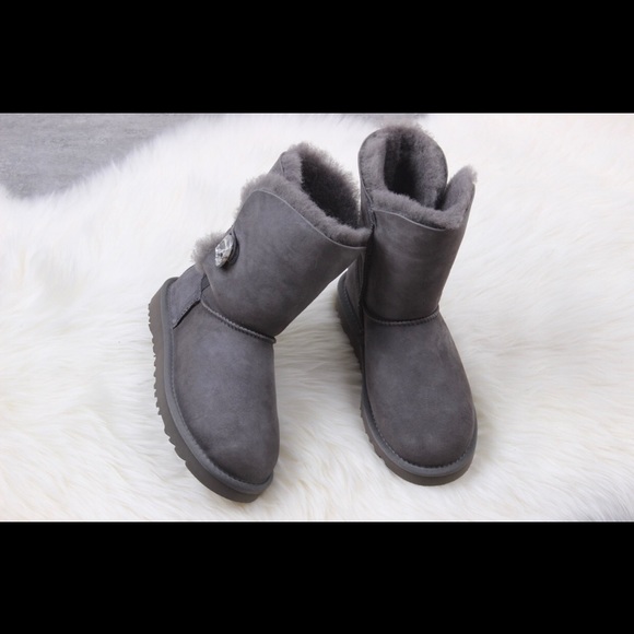 Ugg Boots - Picture 6 of 6